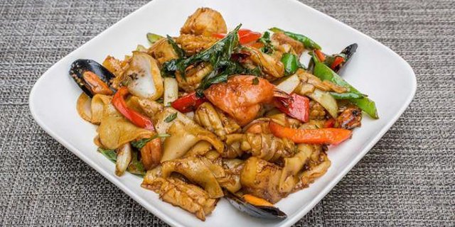 Drunken Noodles